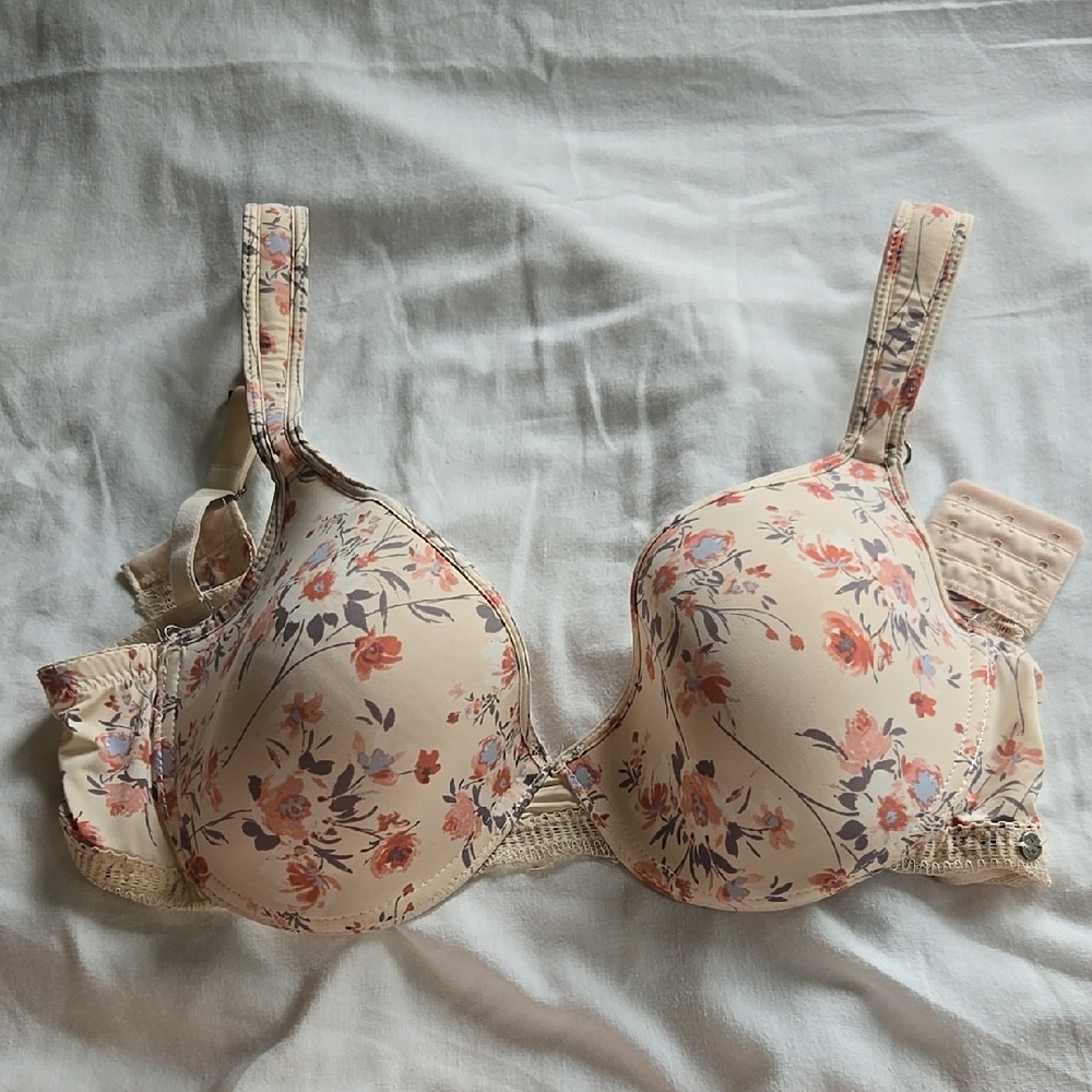 Floral T-Shirt Bra in Cream with Peach Pink Accents